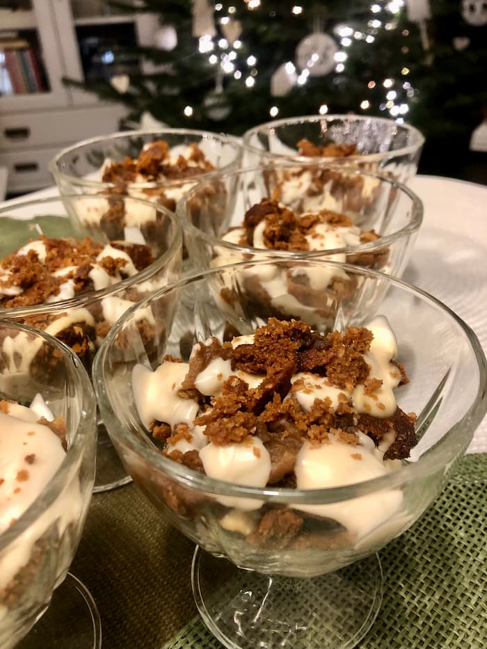 christmas gingerbread trifle dessert