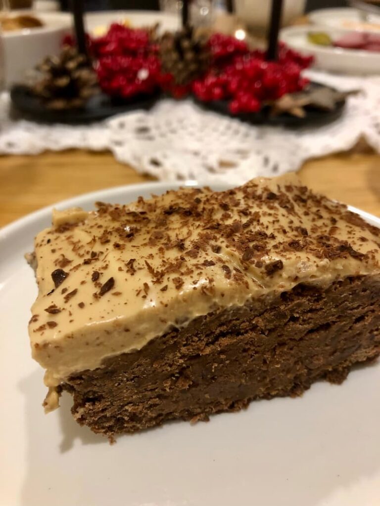 vegan gingerbread caramel cake