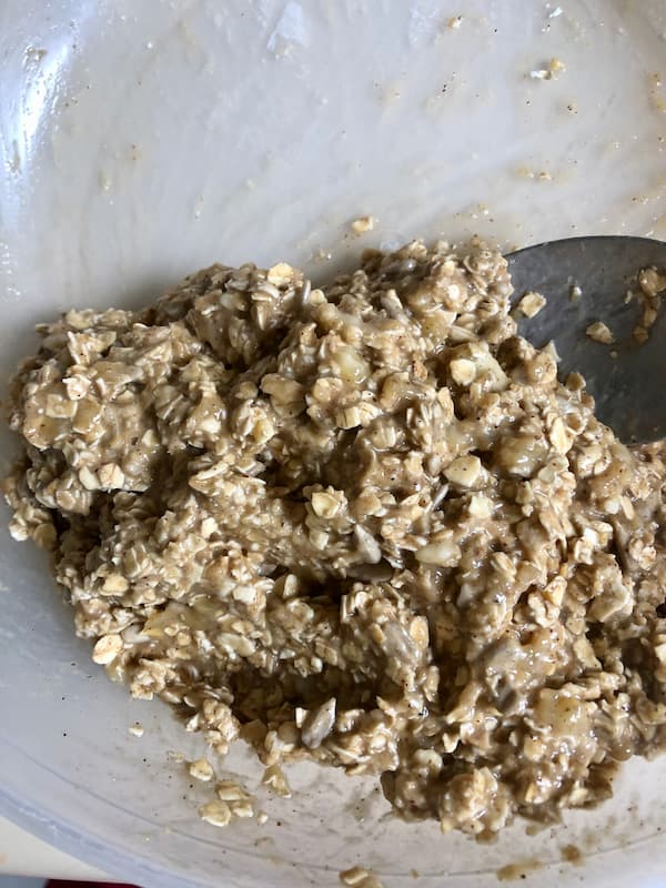 Christmas Banana Oat Bread (vegan)