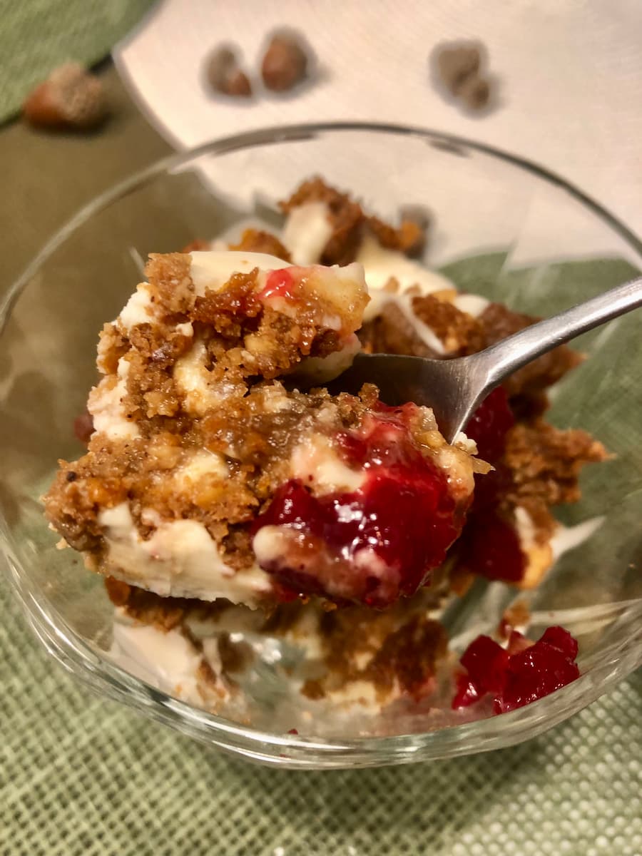 gingerbread trifle dessert with cranberry jam