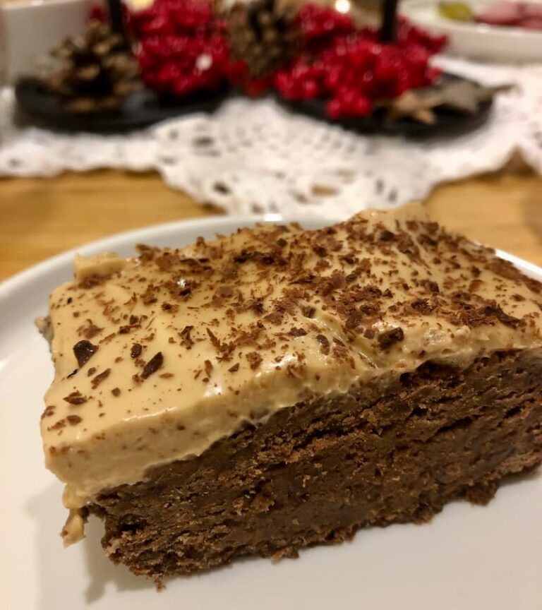 vegan gingerbread caramel cake